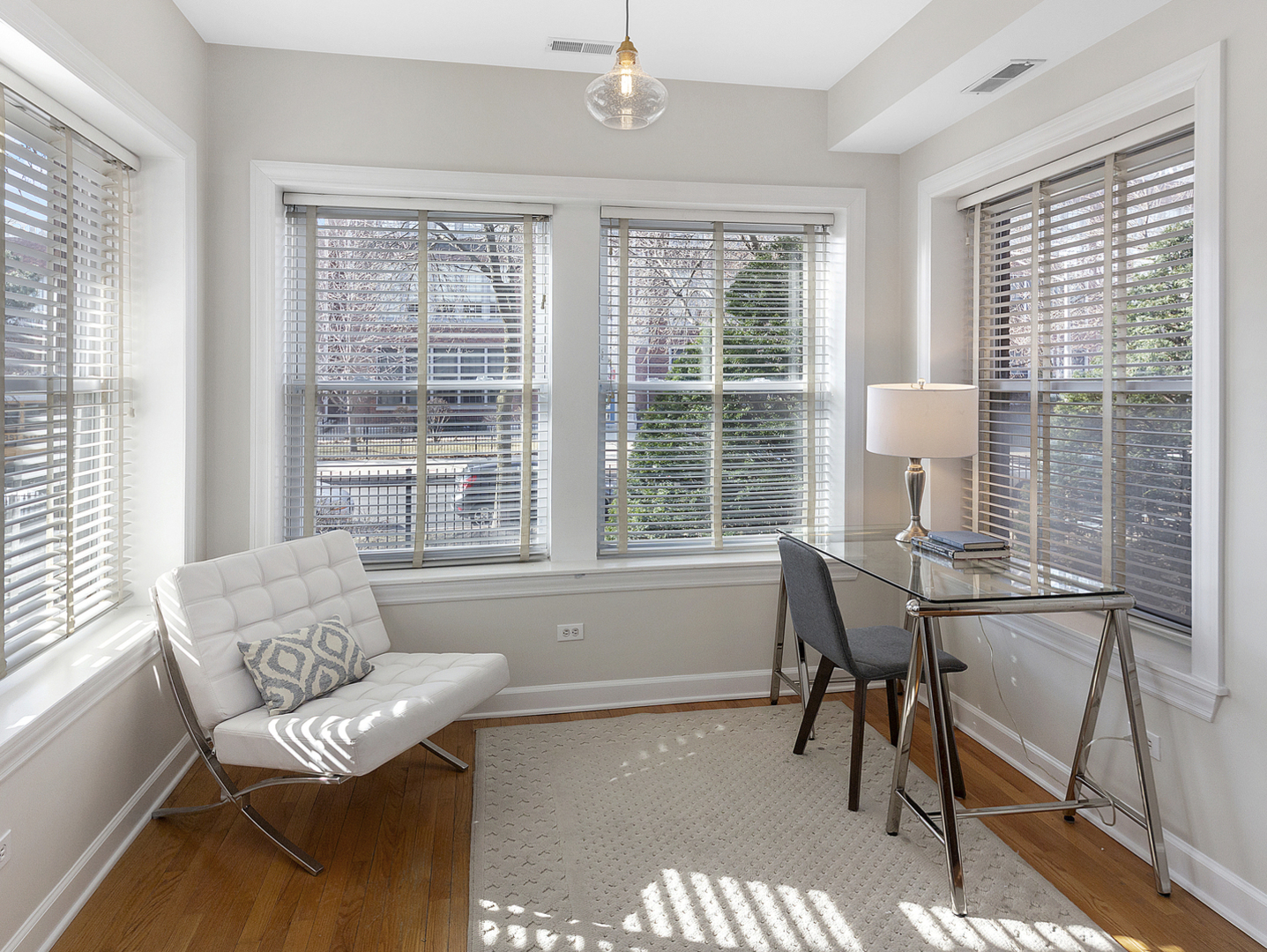 4411 North Beacon Street, Unit 1 Chicago, IL 60640 - Photo 4 of 15