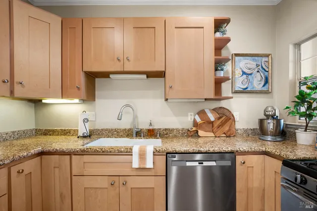 $499,000 | 162 Valley Oak Drive, Napa, CA 94558