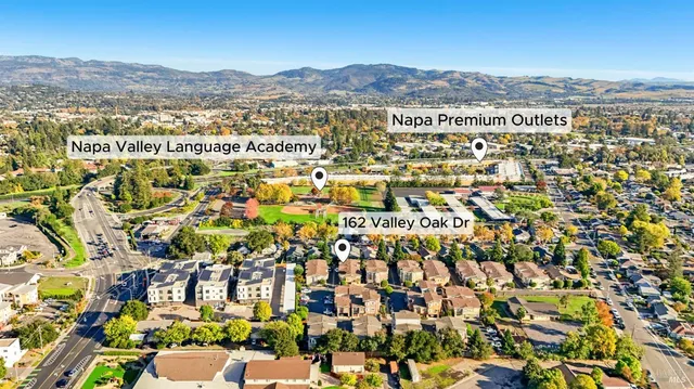 $499,000 | 162 Valley Oak Drive, Napa, CA 94558