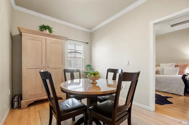 $499,000 | 162 Valley Oak Drive, Napa, CA 94558