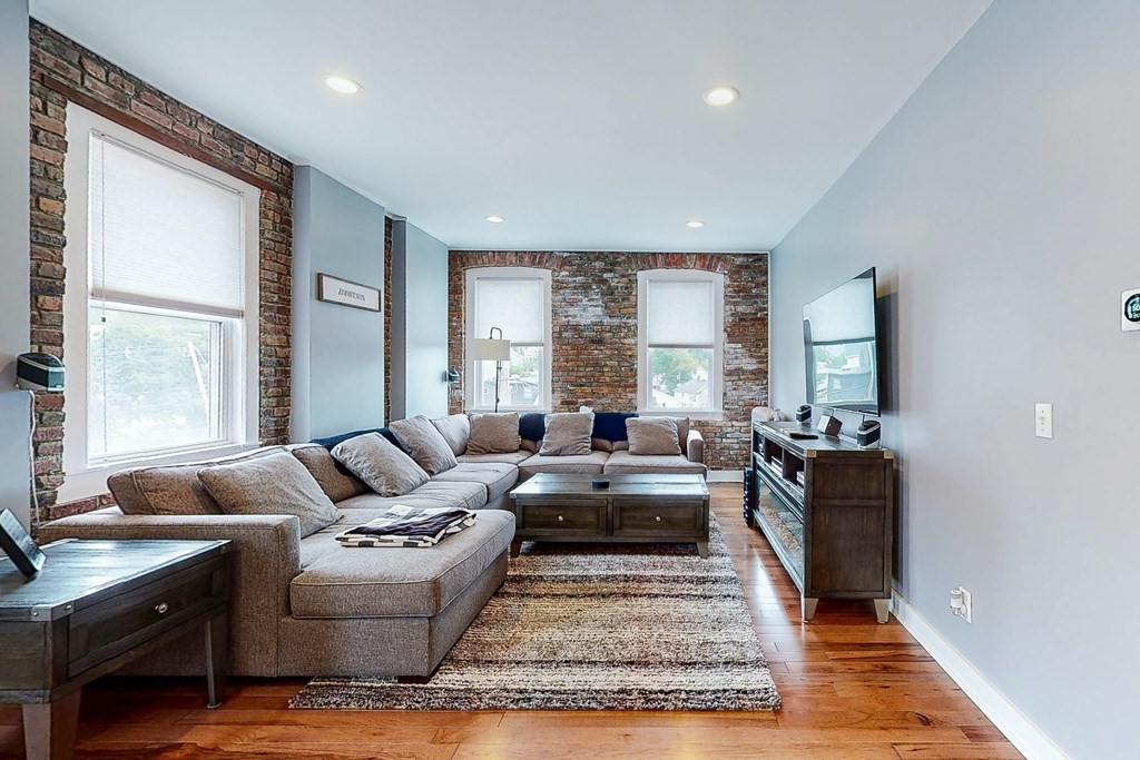 95 Shirley Street, Unit 3 Winthrop, MA 02152 - Photo 4 of 24