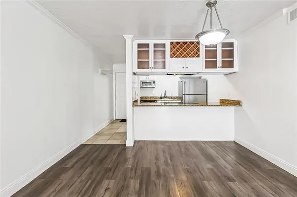 $185,000 | 3805 Houma Boulevard, Unit B203, Metairie, LA 70006