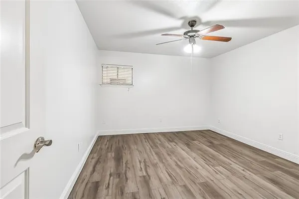 $185,000 | 3805 Houma Boulevard, Unit B203, Metairie, LA 70006