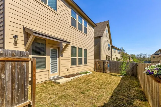 $2,275 | 13501 Metric Boulevard, Unit 16, Austin, TX 78727