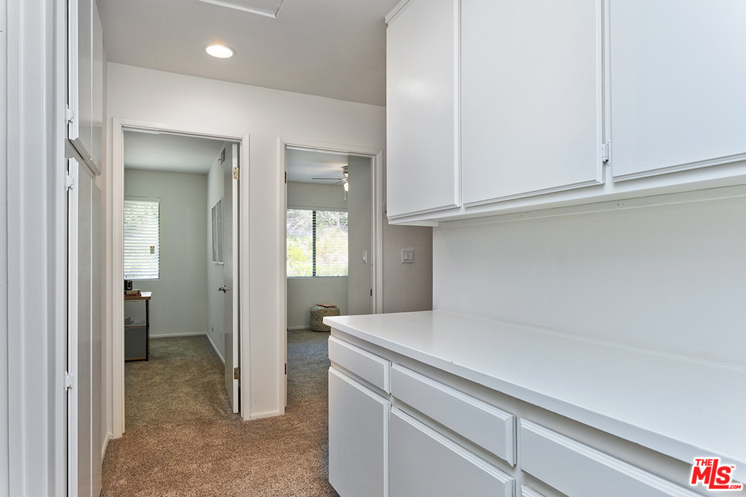 1436 Brixton Road Pasadena, CA 91105 - Photo 15 of 25 Gallery Image 15