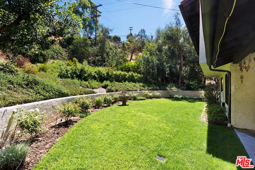 1436 Brixton Road Pasadena, CA 91105 - Photo 21 of 25 Gallery Image 21