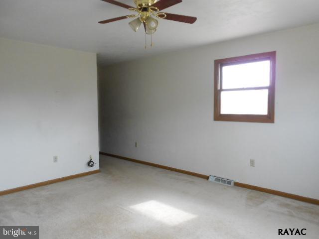 950 Witmer Road York, PA 17406 - Photo 8 of 19 Gallery Image 8