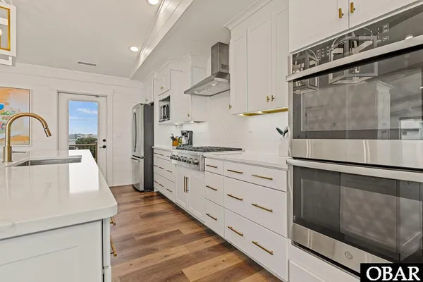 $5,999,900 | 981 Lighthouse Drive, Corolla, NC 27927