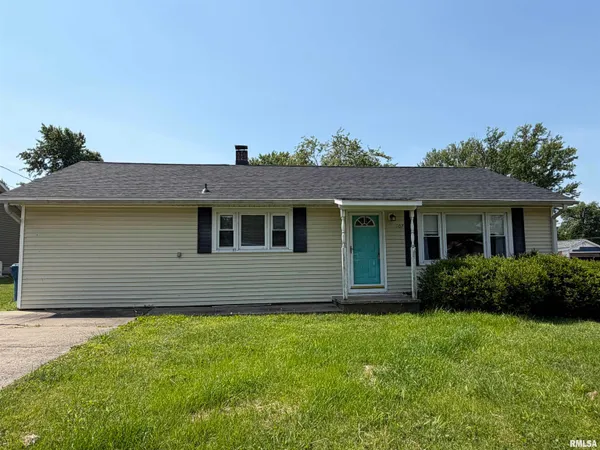 $119,900 | 107 East Vermont Street, Cambria, IL 62915