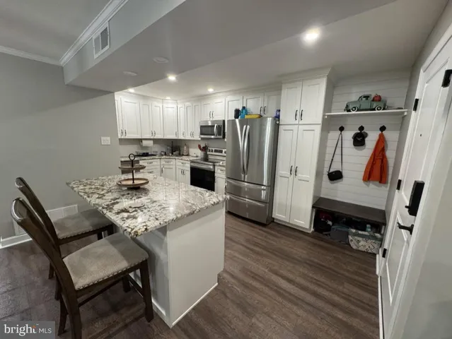 $220,000 | 760B Putnam Boulevard, Unit 31B, Wallingford, PA 19086