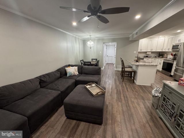 $220,000 | 760B Putnam Boulevard, Unit 31B, Wallingford, PA 19086