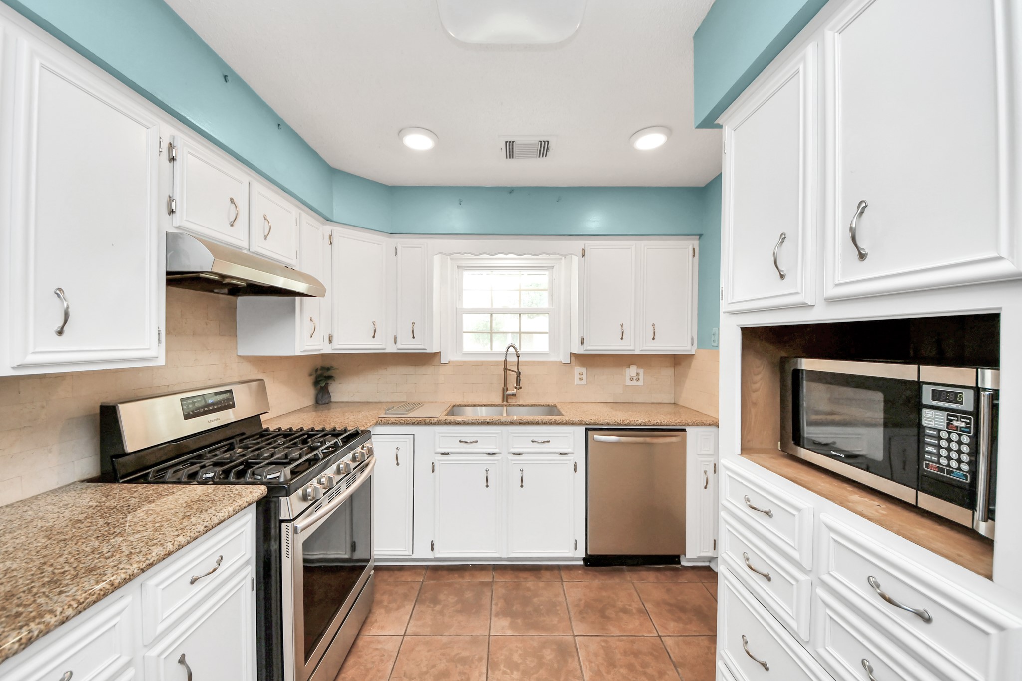 12413 Industrial Road Houston, TX 77015 - Photo 20 of 25