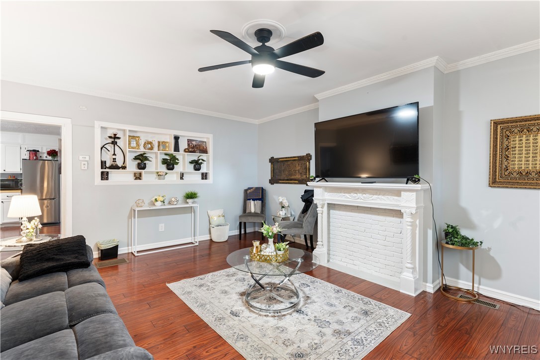 348 Prospect Avenue Buffalo, NY 14201 - Photo 3 of 28