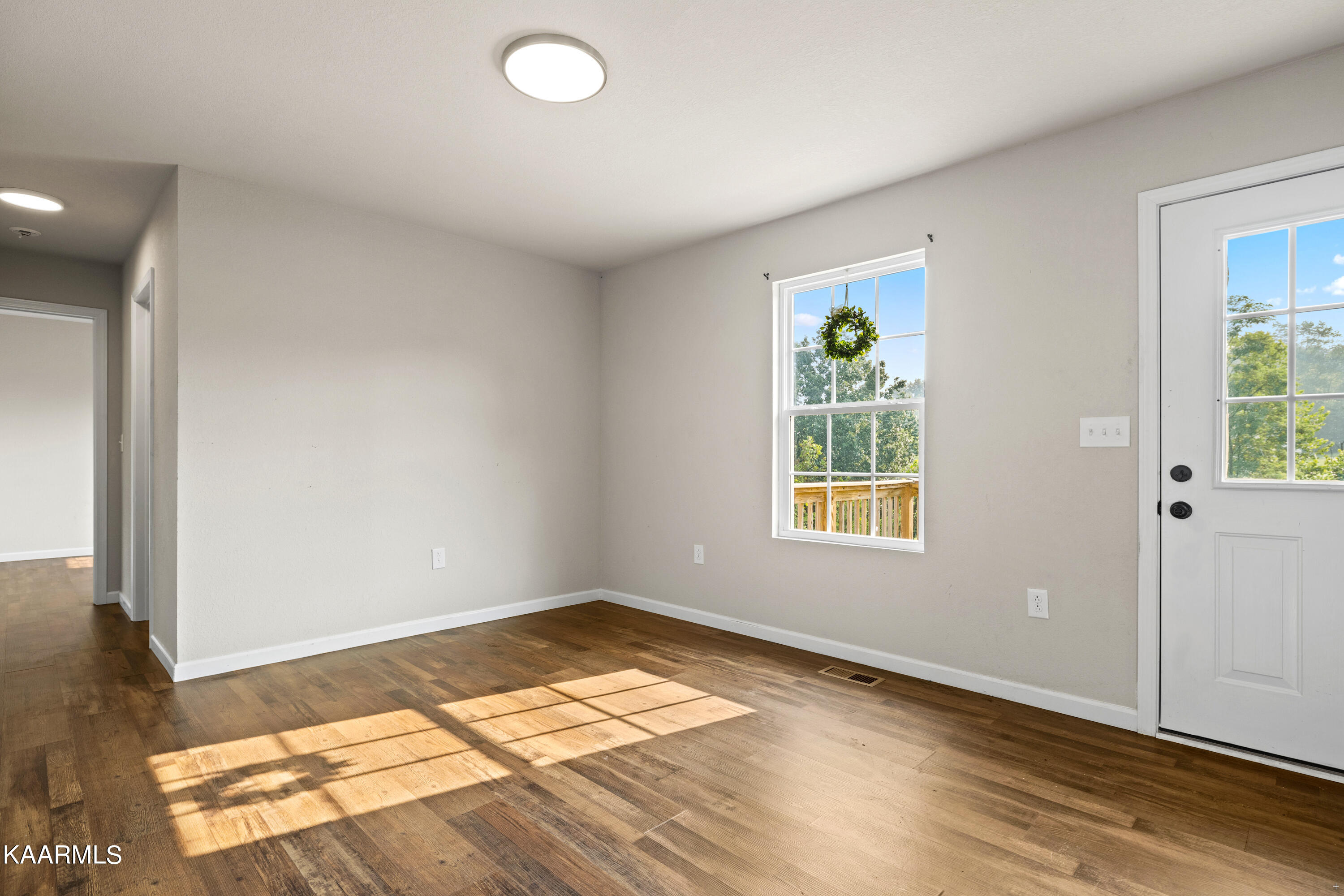 118 View Lane La Follette, TN 37766 - Photo 10 of 18 Positive Perceptions-8