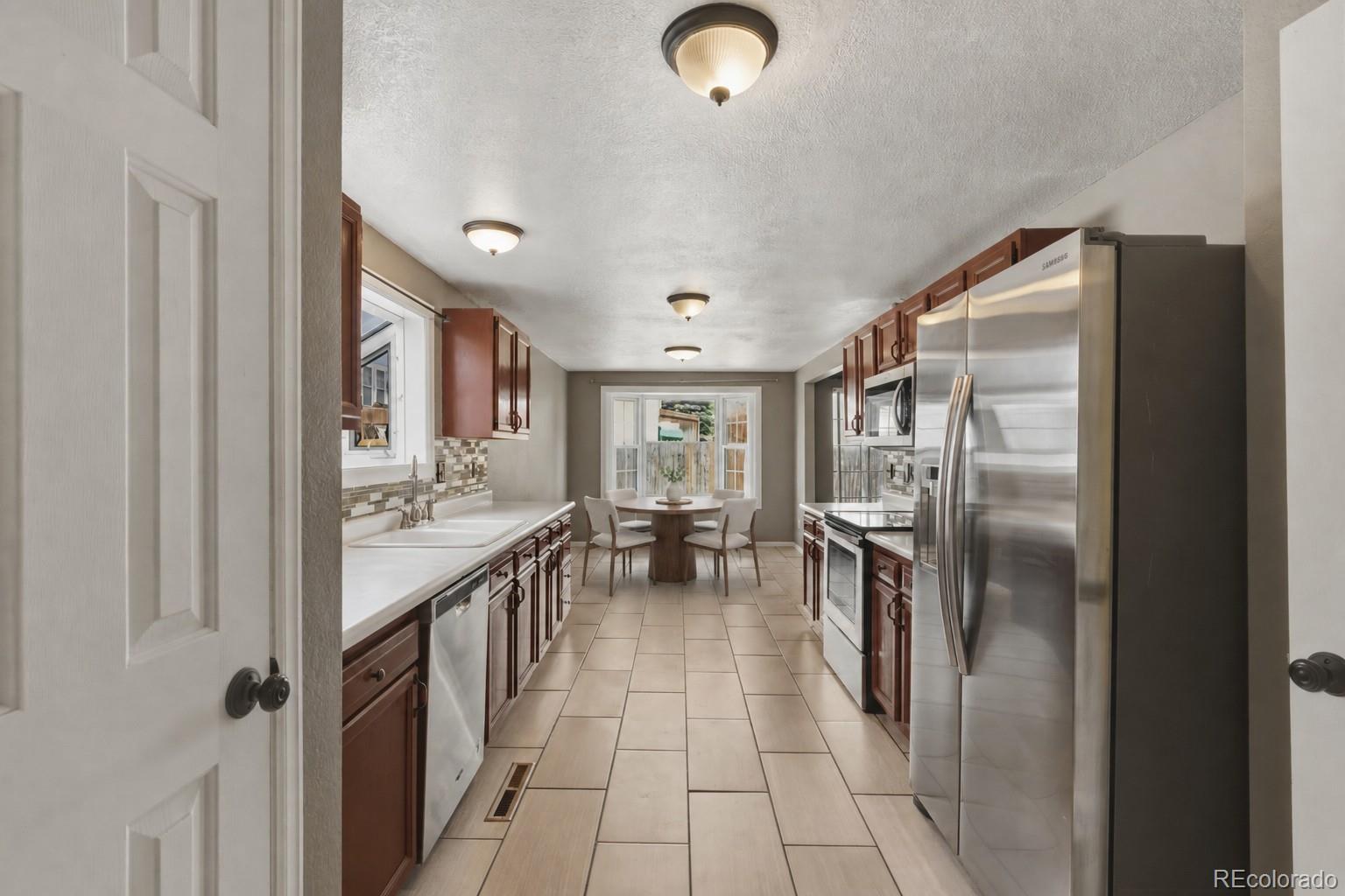 8026 Decatur Street Westminster, CO 80031 - Photo 16 of 31