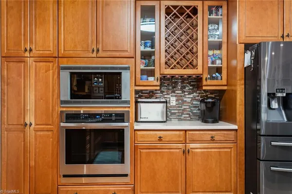 $799,900 | 1515 Timber Creek Lane, Kernersville, NC 27284