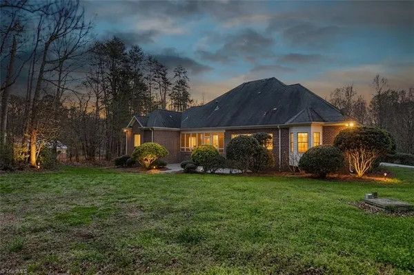 $799,900 | 1515 Timber Creek Lane, Kernersville, NC 27284