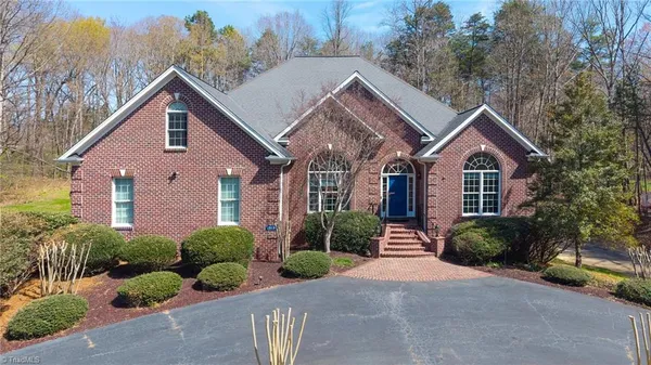 $799,900 | 1515 Timber Creek Lane, Kernersville, NC 27284