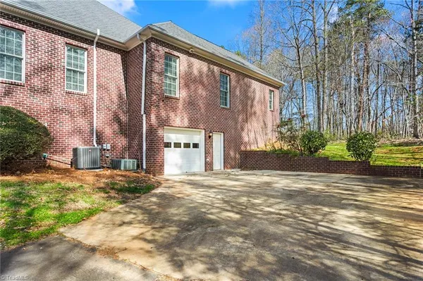 $799,900 | 1515 Timber Creek Lane, Kernersville, NC 27284