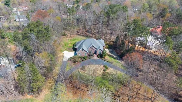 $799,900 | 1515 Timber Creek Lane, Kernersville, NC 27284