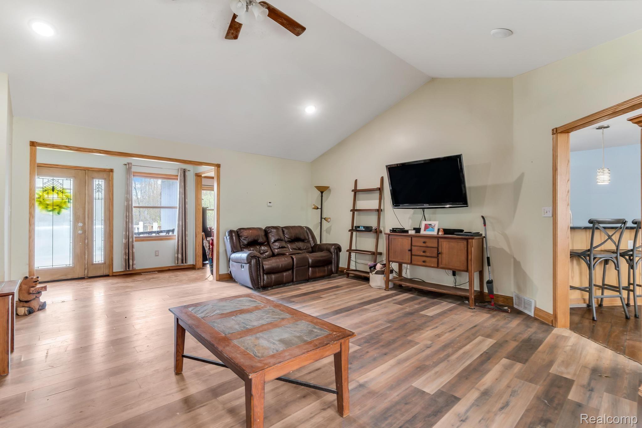 14237 Montle Road Clio, MI 48420 - Photo 17 of 38 Gallery Image 17