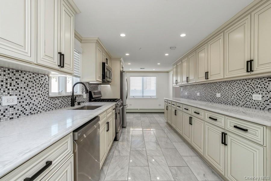 66 Wicks Path Commack, NY 11725 - Photo 8 of 24