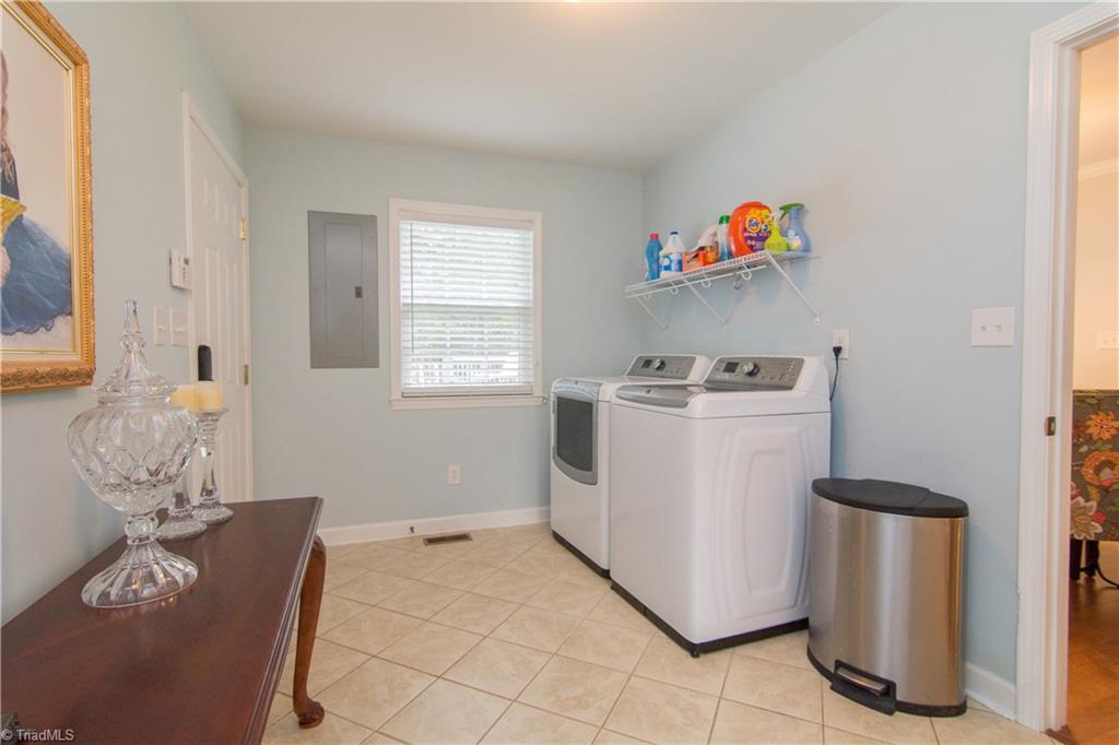 1572 Danny Bell Road Asheboro, NC 27205 - Photo 23 of 24 Gallery Image 23