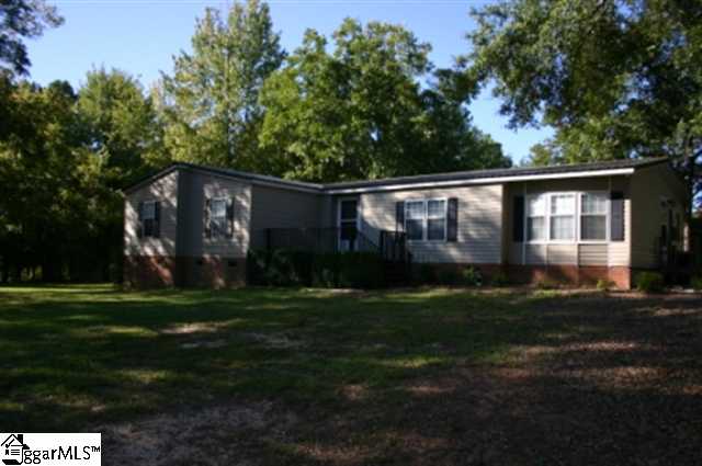 189 Gossett Road Gray Court, SC 29645 - Photo 2 of 25 Gallery Image 2