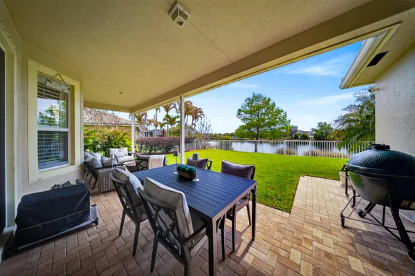 $975,000 | 1315 Southeast Conference Circle, Stuart, FL 34997