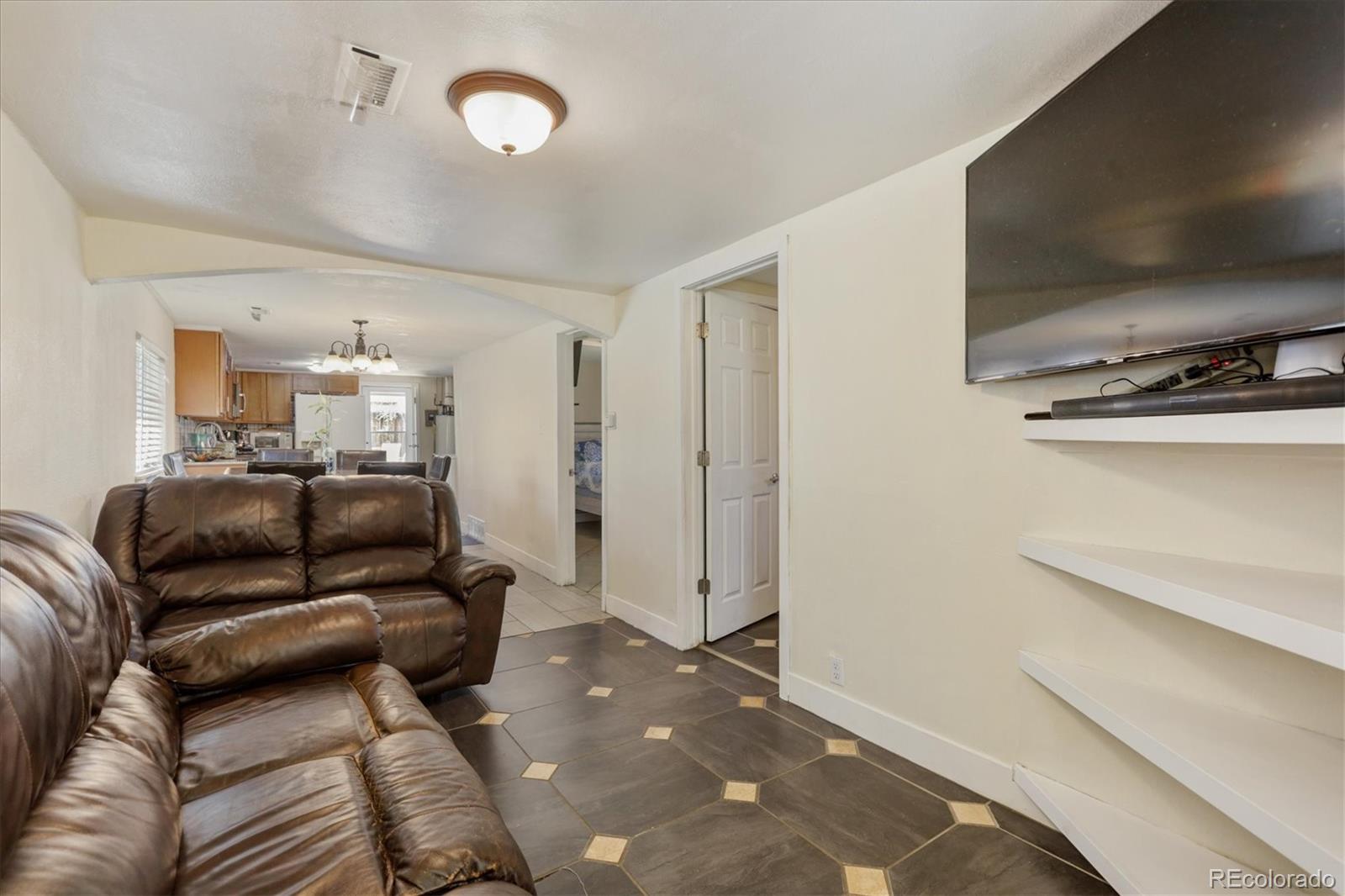 1041 South Raleigh Street Denver, CO 80219 - Photo 8 of 23 Gallery Image 8