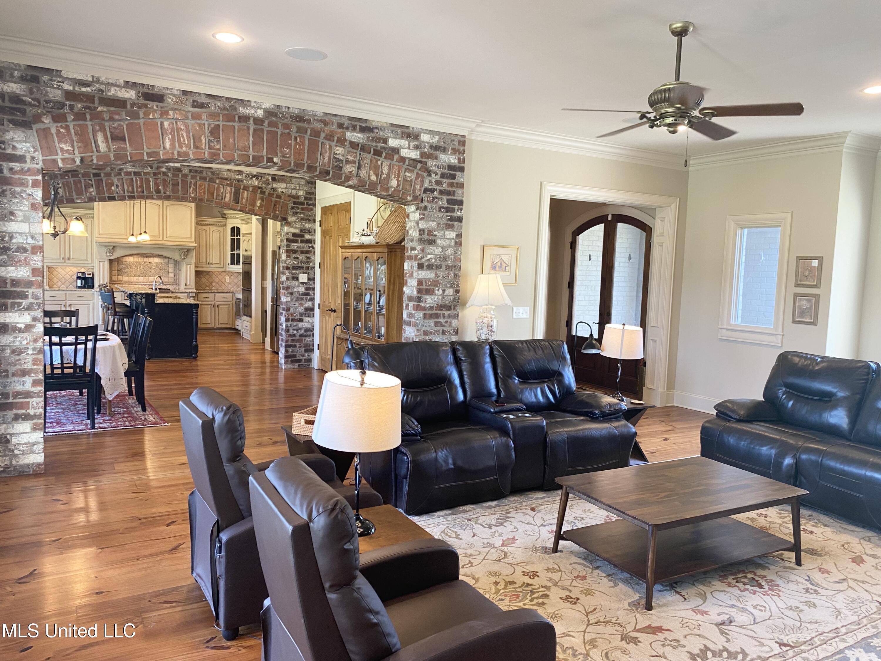 305 Buckingham Court Ridgeland, MS 39157 - Photo 12 of 60 fam7