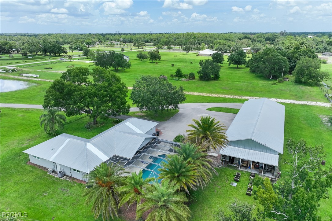 6261 Greenbriar Farms Road Fort Myers, FL 33905 - Photo 3 of 32