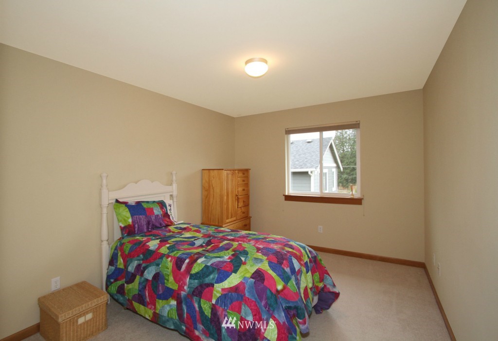 606 195th Street Southeast Bothell, WA 98012 - Photo 14 of 17