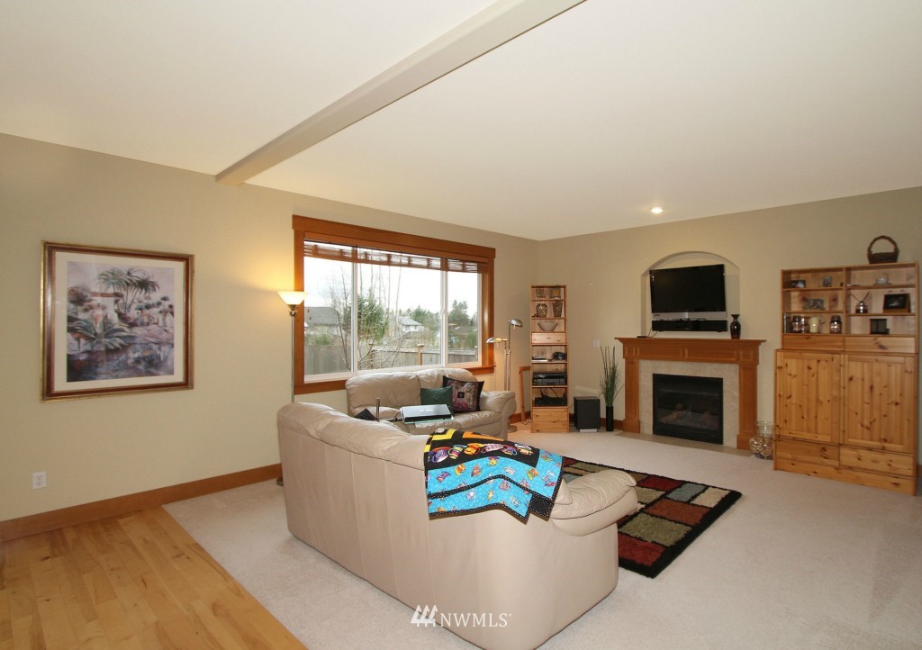 606 195th Street Southeast Bothell, WA 98012 - Photo 7 of 17