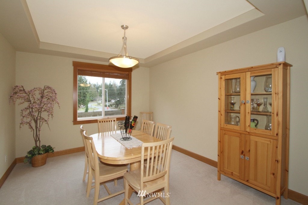 606 195th Street Southeast Bothell, WA 98012 - Photo 9 of 17