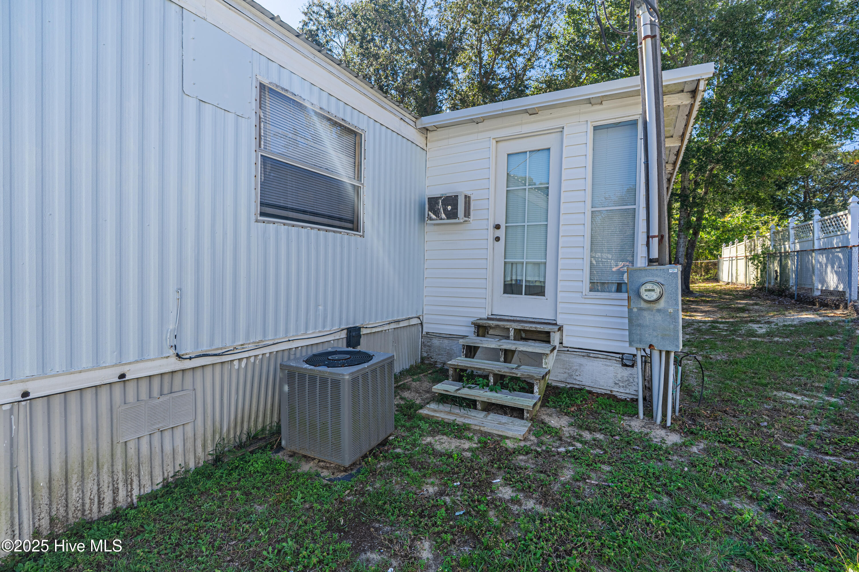 2431 Ralshore Street Southwest Supply, NC 28462 - Photo 28 of 37 22-1