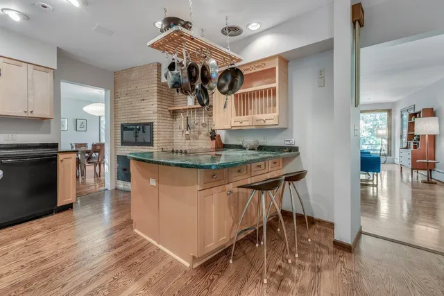 $3,595 | 400 Natchez Avenue North, Golden Valley, MN 55422