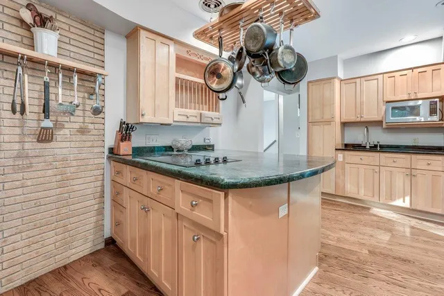 $3,595 | 400 Natchez Avenue North, Golden Valley, MN 55422