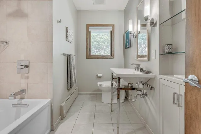 $3,595 | 400 Natchez Avenue North, Golden Valley, MN 55422