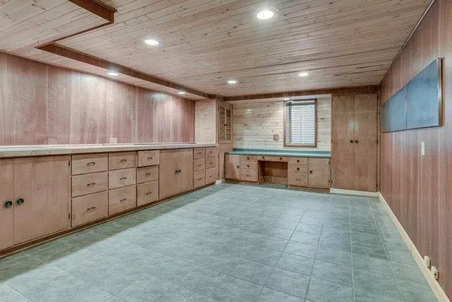 $3,595 | 400 Natchez Avenue North, Golden Valley, MN 55422