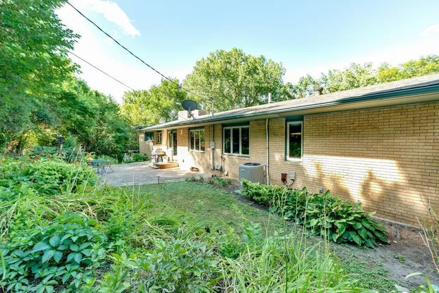 $3,595 | 400 Natchez Avenue North, Golden Valley, MN 55422