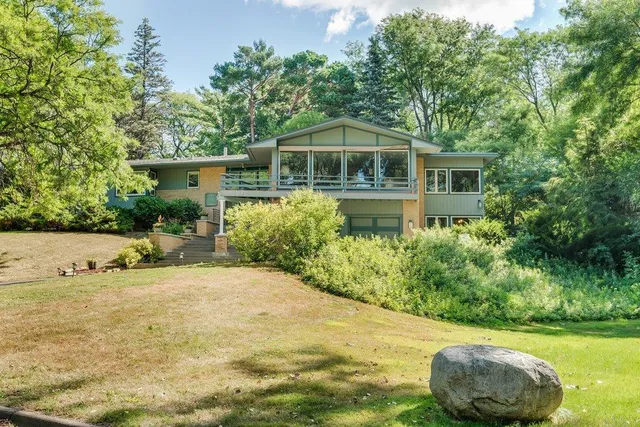 $3,595 | 400 Natchez Avenue North, Golden Valley, MN 55422