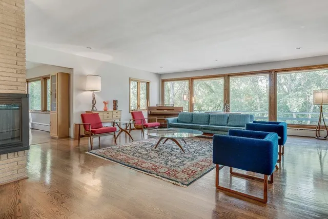 $3,595 | 400 Natchez Avenue North, Golden Valley, MN 55422