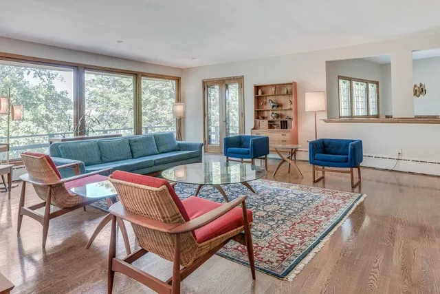 $3,595 | 400 Natchez Avenue North, Golden Valley, MN 55422