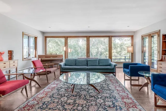 $3,595 | 400 Natchez Avenue North, Golden Valley, MN 55422