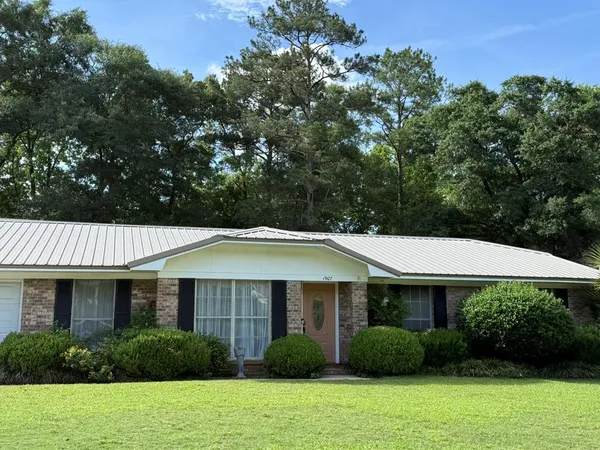 $199,000 | 1907 Fairfield Drive, Dothan, AL 36303