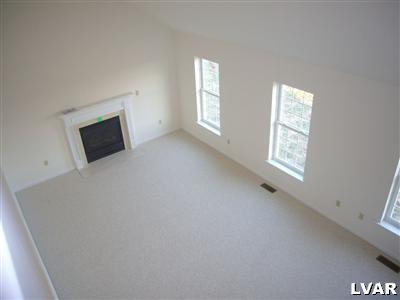 3287 Frontier Road Kutztown, PA 19530 - Photo 6 of 11 Family room
