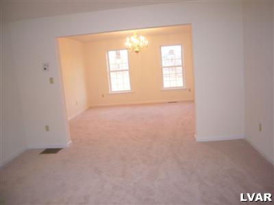 3287 Frontier Road Kutztown, PA 19530 - Photo 7 of 11 Dining room