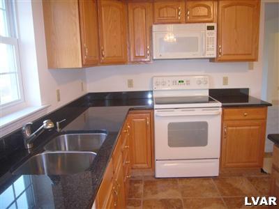 3287 Frontier Road Kutztown, PA 19530 - Photo 8 of 11 Kitchen