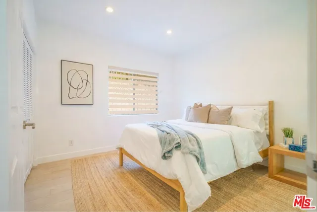 $715,000 | 861 South Windsor Boulevard, Unit 103, Los Angeles, CA 90005